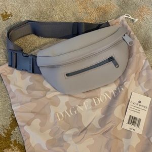 Dagne Dover fannypack